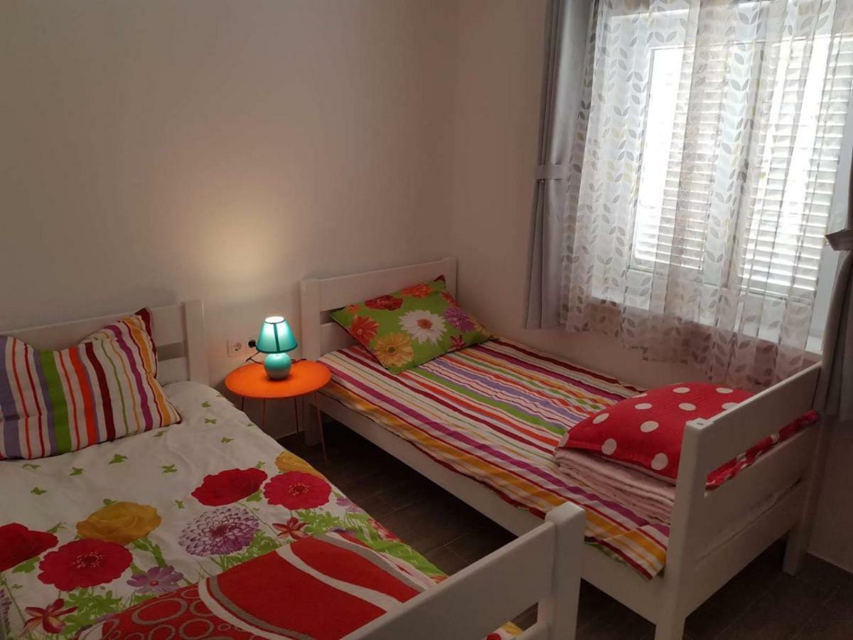 Apartmán Steffano Karlobag Exteriér fotografie